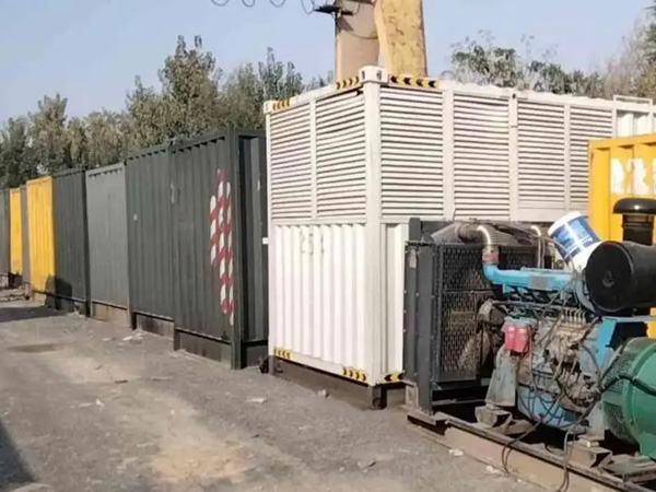 岐山200KW柴油发电机机组每小时油耗是多少？